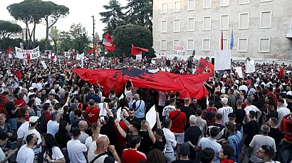 16 дни протести в Албания: Екологични и политически искания – оставка на Еди Рама