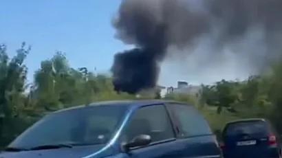 Огромен пожар между "Люлин" и "Модерно предградие" в София