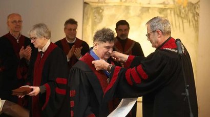 Тогата е заслужена и му отива: Проф. Греди Асса удостоен с „Доктор хонорис кауза“ на НХА