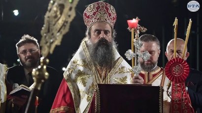 Събуждаме се роби: Патриарх Даниил се кланя на някой си Невски и нехае за Захарий Стоянов и Чилингиров