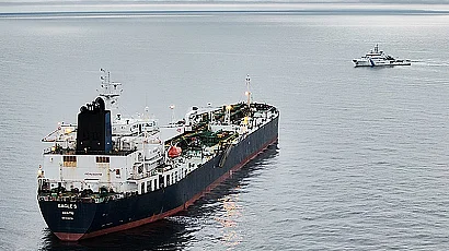 Морски заложници: 1500 кораба и 20 000 моряци са блокирани в Персийския залив