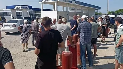 Кримската „хуманитарна мисия“ на Руския Червен кръст – пореден жив щит