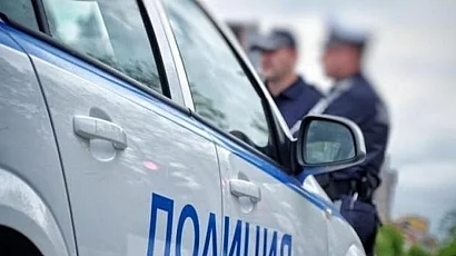 Акция срещу фентанила: Полицията влезе с багер във „Факултета“