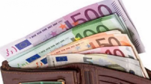 Спадът на европейските борси се задълбочава: Сринаха се акциите на ”Дойче банк”