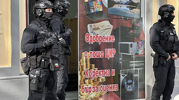 Арестуваха шефа на пощата в Кърджали за изборни манипулации. Акции в цялата страна