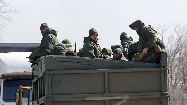Хиляди руски войници бягат от войната на Путин в Украйна, но няма къде да отидат