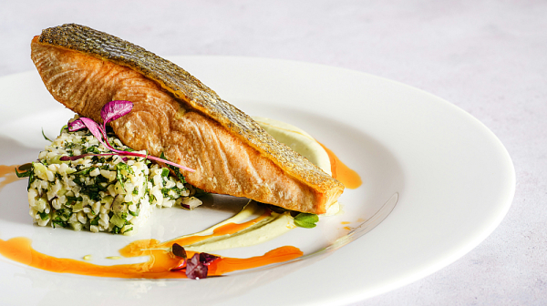 Вкусно и без надценки: Рибен фест носи морето в сърцето на София