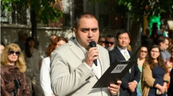 Порнография или сигурност? Директорът на 138-о училище с две обвинения