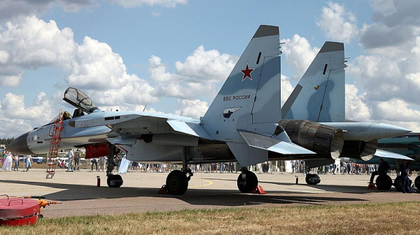 Как Западът намалява производството на самолети Су-27 в Русия