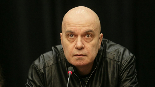 Слави Трифонов: Борисов ме сочи като враг. Какво общо имам със снимки, на които ”Баце спинка”?