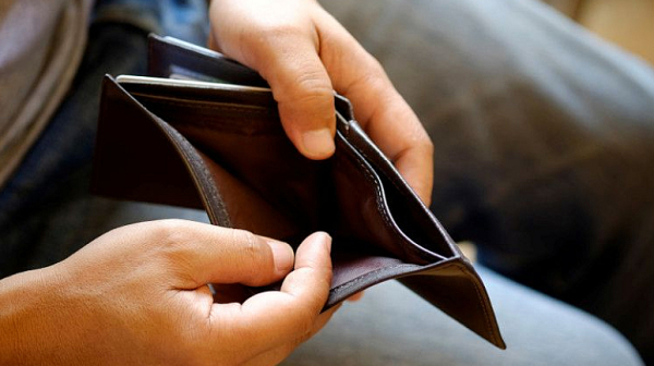 „Работещи бедни“: Тревожен сигнал за 11,8% от работещите в България