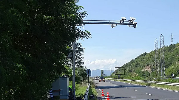 Предпразнично смирение: Кабинетът отложи двойните тол такси, за да е мирно на 3 март