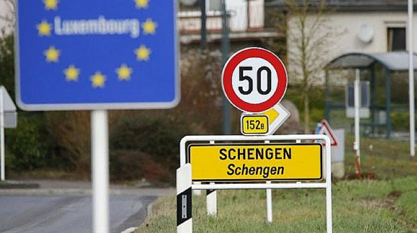 Шолц: Подкрепяме Румъния за Шенген