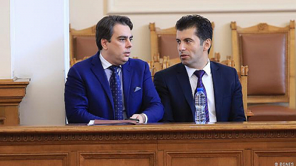 Възможно е Кирил Петков да седне във финансовото министерство в кабинета “Василев”