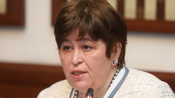 Министър Балтова: Отчитаме ръст на туристите въпреки пандемията