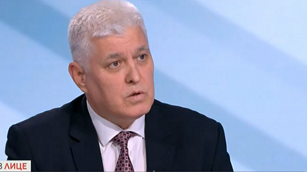 Гл. секретар на президента Д. Стоянов: Във властта има мутри, не сме готови за избори