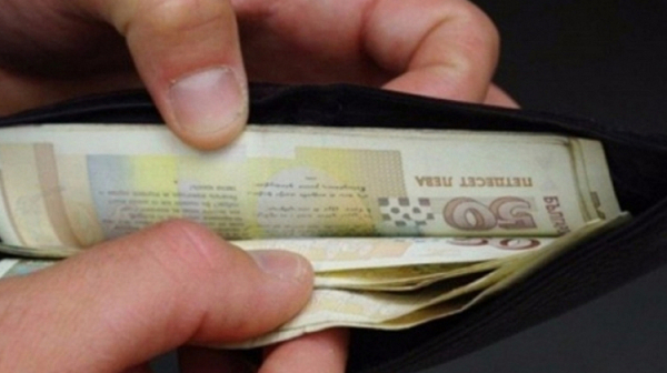Крайни срокове за обръщане на левовете в евро в банките, чейндж бюра са на печалба