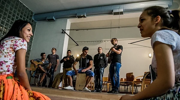 Световният ден на ромите: цветен празник на свободния дух