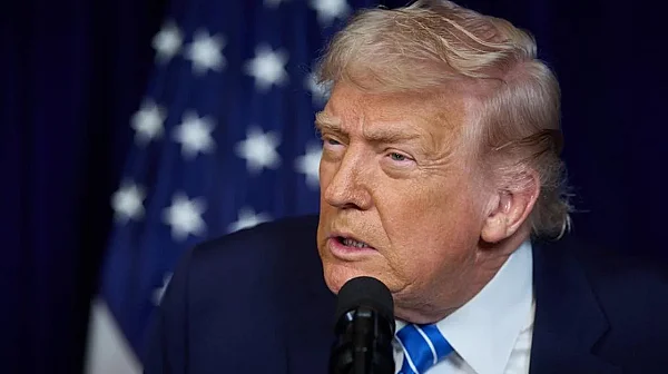 Financial Times: Тръмп изнудва Европа с оръжия за Украйна, за да си осигури помощ за Ормузкия проток