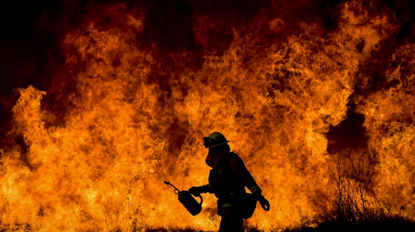 Екстремално висок риск от пожари в понеделник