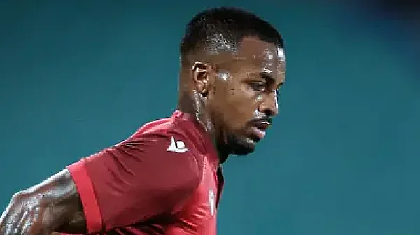 Футболист на ЦСКА хванат пиян зад волана, клубът обяви санкции