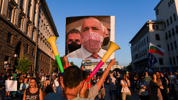 Spiegel: Устремът на България към еврозоната все повече притеснява Европа