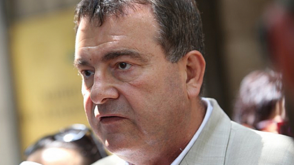 Освободен от длъжност е зам.-министърът на здравеопазването д-р Димитър Петров