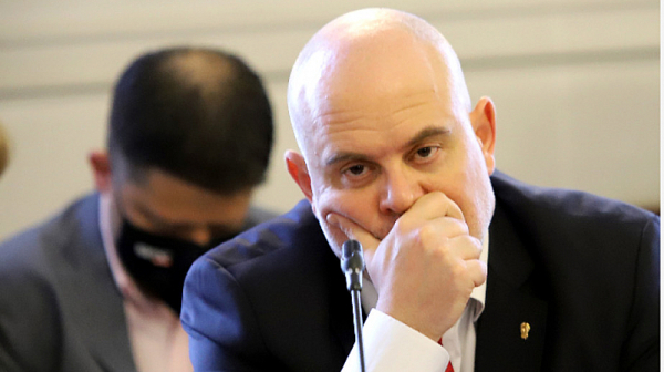 Пленумът на ВСС се захваща с искането за отстраняването на Гешев