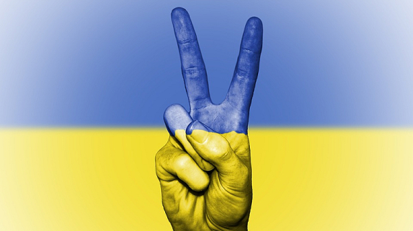 Украинците не се предават, защото са независим народ: Над 100 държави поздравиха Киев за празника