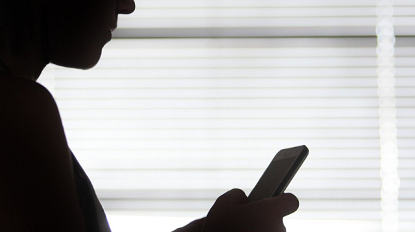 „Теглиш ти, крадат те“ – телефонни измамници точат десетки хиляди лева от България