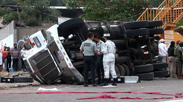 Най-малко 54 загинали при катастрофа в Мексико