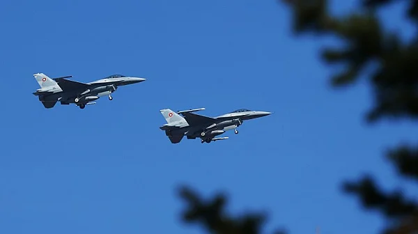 Български и гръцки изтребители започват тренировъчни полети в нашето небе