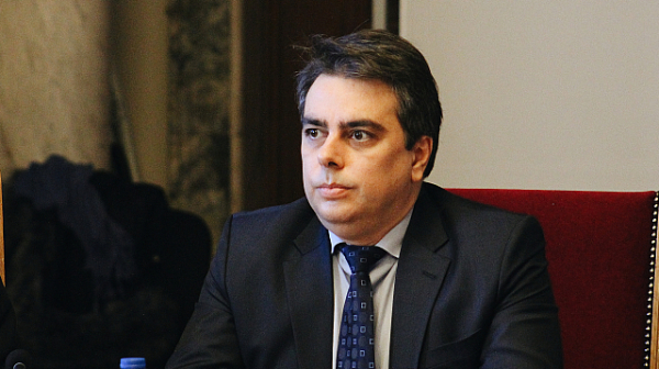 Министър Василев: България ще развива нови ядрени мощности