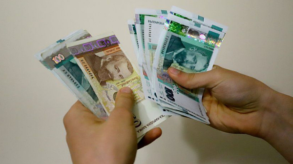 600 000 българи засегнати от  решението за минималната заплата