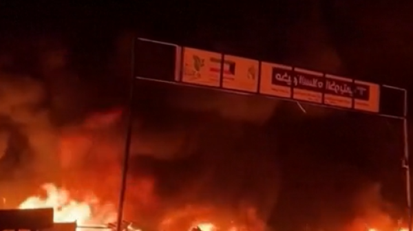 Пламъци в бежански лагер в Рафах, Израел и Хамас си размениха обвинения