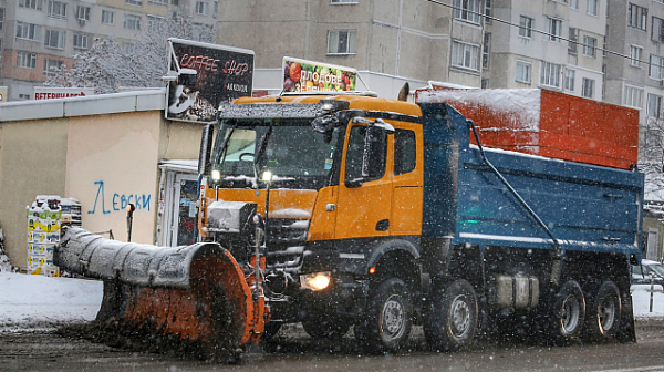 Седем фирми ще извършват снегопочистването в София