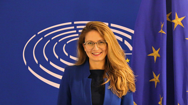 Евродепутатът Цветелина Пенкова: Не бива да допускаме Великобритания да дискриминира българските сезонни работници