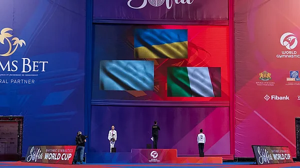 Скандално руска гимнастичка не уважи химна на Украйна в София