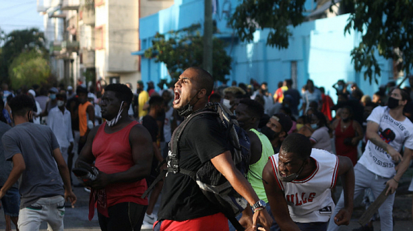 Около 60 души са осъдените до момента заради протестите в Куба