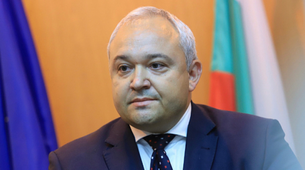 Правосъдният министър ”удря” Гешев и прокурорите по ”Осемте джуджета”