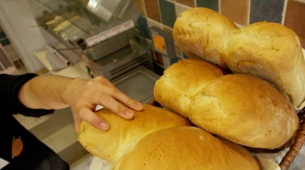 Проучване: Спадът в цените на хляба е много далеч от обещаното и очакваното
