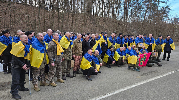 Украйна върна 175 свои войници от руски плен. Сред тях - защитници на 