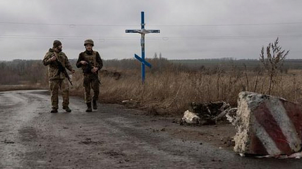 Всичко право и здраво от Донецк и Луганск Русия праща на фронта