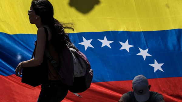 Тръмп обяви венецуелското небе за „напълно затворено“. Каракас реагира с тревога и обвинения