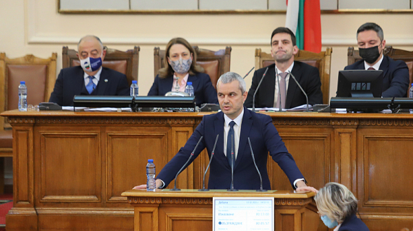 Костадинов: Новият кабинет продължава политиките на ГЕРБ. Няма да го подкрепим