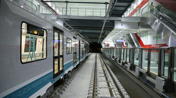 Метрото ще работи до по-късно днес