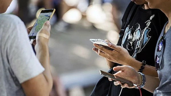 Онлайн средата – основно бойно поле за реч на омразата сред младите в България