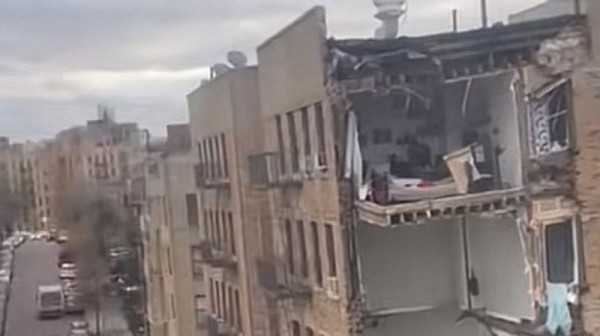 7-етажна сграда рухна в Ню Йорк. По чудо няма жертви