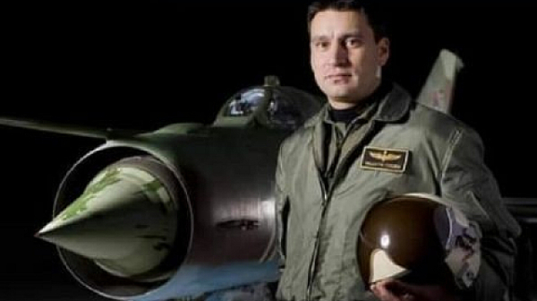 14-годишният син на загиналия пилот Валентин Терзиев осъди авиобаза Граф Игнатиево