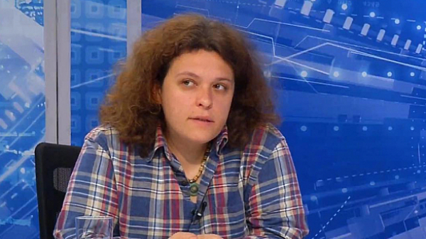 Журналистът Поли Паунова: Когато на Борисов се задават чувствителни въпроси, някои колеги го бранят с телата си